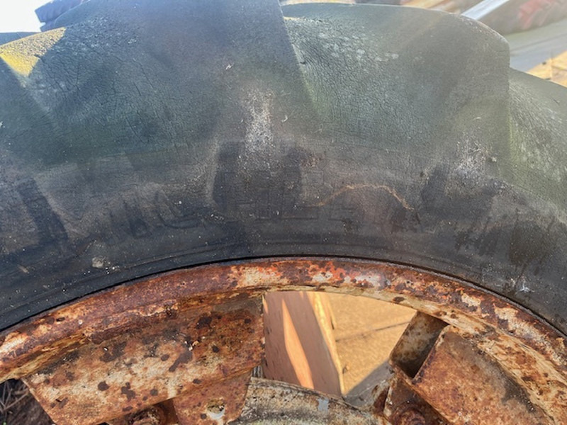 Michelin en goodrich 16.6 R38 - Neumático: foto 3 Michelin en goodrich 16.6 R38 - Neumático: foto 3