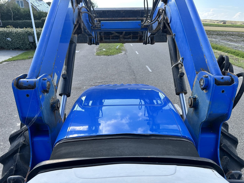 Tractor New Holland TD5.100: foto 7 Tractor New Holland TD5.100: foto 7