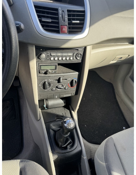 Peugeot 207 - Coche: foto 5 Peugeot 207 - Coche: foto 5