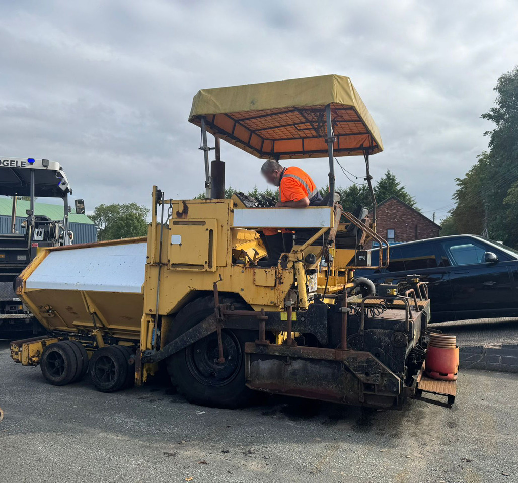 Bitelli BB650 - Pavimentadora de asfalto: foto 1 Bitelli BB650 - Pavimentadora de asfalto: foto 1