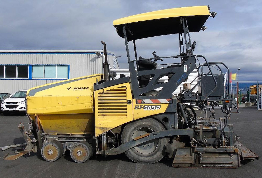 Bomag BF300 P-2 - Pavimentadora de asfalto: foto 4 Bomag BF300 P-2 - Pavimentadora de asfalto: foto 4
