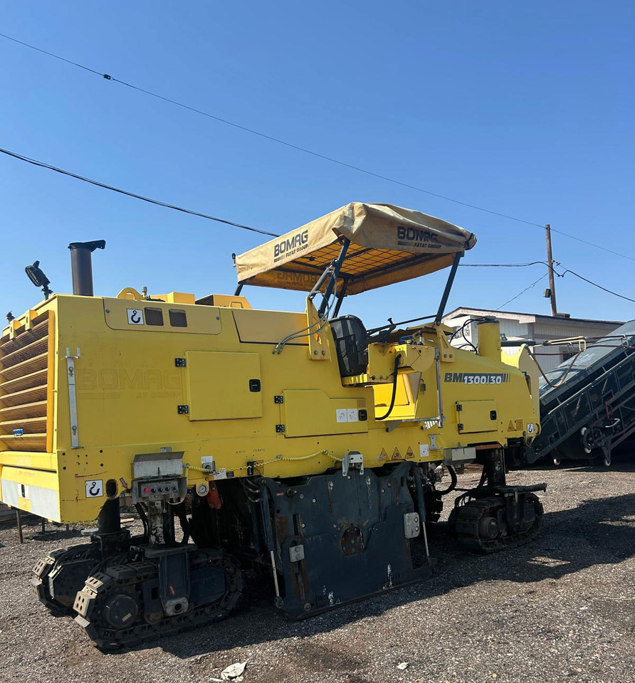 Bomag BM 1300/30 - Fresadora en frío: foto 1 Bomag BM 1300/30 - Fresadora en frío: foto 1