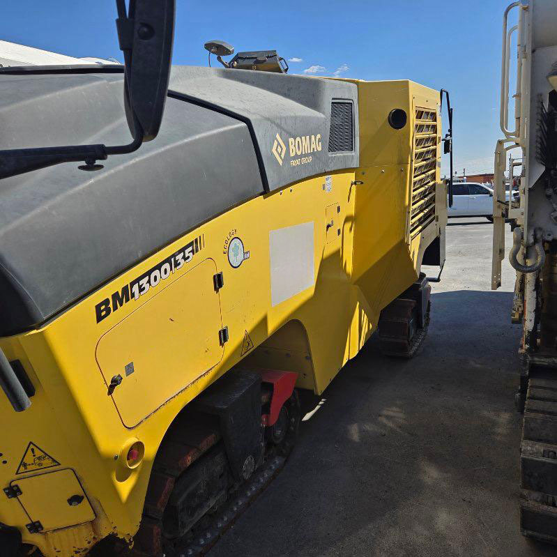 Bomag BM 1300/35 - Fresadora en frío: foto 3 Bomag BM 1300/35 - Fresadora en frío: foto 3