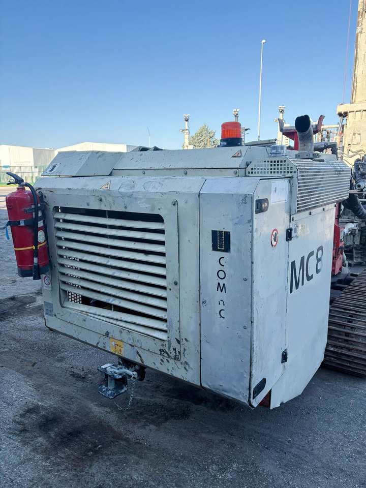 Comacchio MC8 - Martillo de hinca de pilotes: foto 5 Comacchio MC8 - Martillo de hinca de pilotes: foto 5