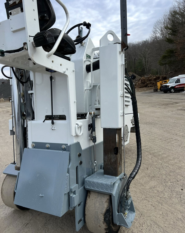 Ditch Witch W 500 - Fresadora en frío: foto 5 Ditch Witch W 500 - Fresadora en frío: foto 5