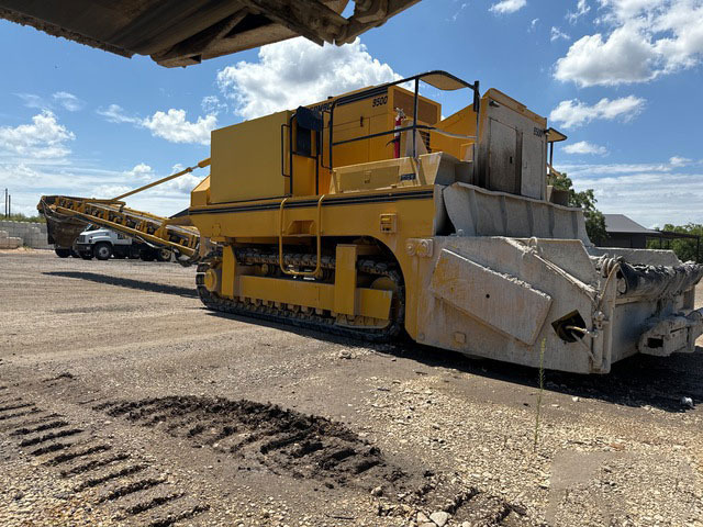 Gomaco 9500 - Pavimentadora de encofrado deslizante: foto 3 Gomaco 9500 - Pavimentadora de encofrado deslizante: foto 3