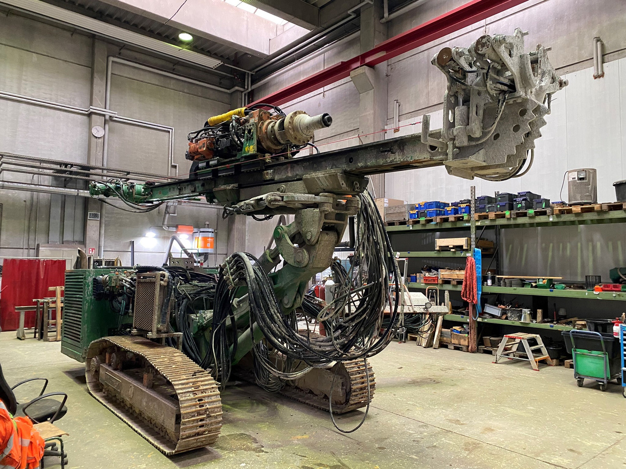 Klemm KR 806-3F - Martillo de hinca de pilotes: foto 4 Klemm KR 806-3F - Martillo de hinca de pilotes: foto 4