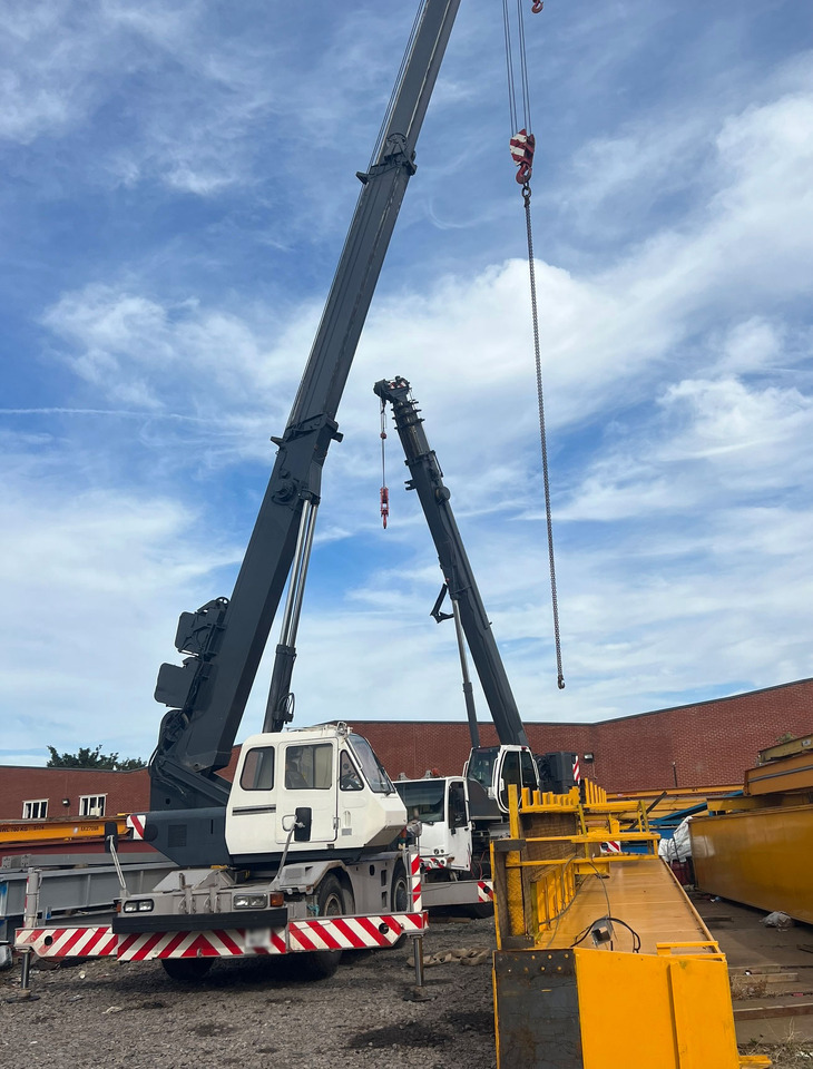 Kobelco RK200 - Autogrúa: foto 1 Kobelco RK200 - Autogrúa: foto 1