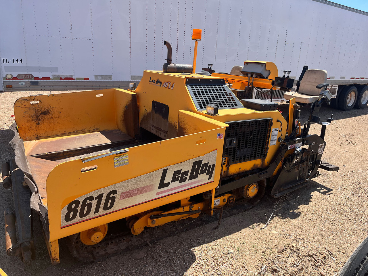 Leeboy 8616 - Pavimentadora de asfalto: foto 2 Leeboy 8616 - Pavimentadora de asfalto: foto 2