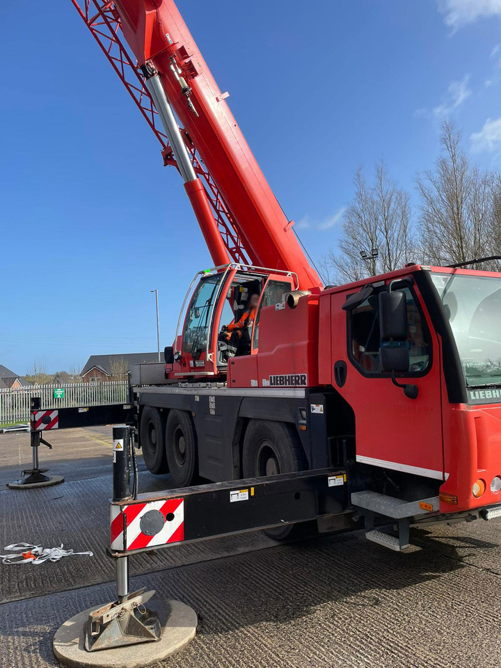 Liebherr LTM 1055-3.1 - Autogrúa: foto 5 Liebherr LTM 1055-3.1 - Autogrúa: foto 5
