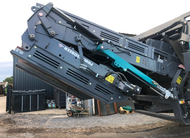 Powerscreen Warrior 2100 Triple Shaft - Cribadora: foto 3 Powerscreen Warrior 2100 Triple Shaft - Cribadora: foto 3