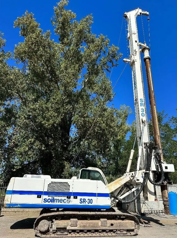 Soilmec SR-30 - Martillo de hinca de pilotes: foto 1 Soilmec SR-30 - Martillo de hinca de pilotes: foto 1