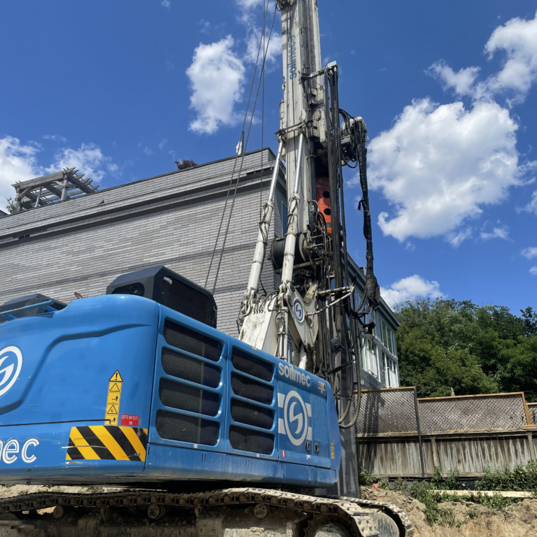 Soilmec SR-75 - Martillo de hinca de pilotes: foto 4 Soilmec SR-75 - Martillo de hinca de pilotes: foto 4