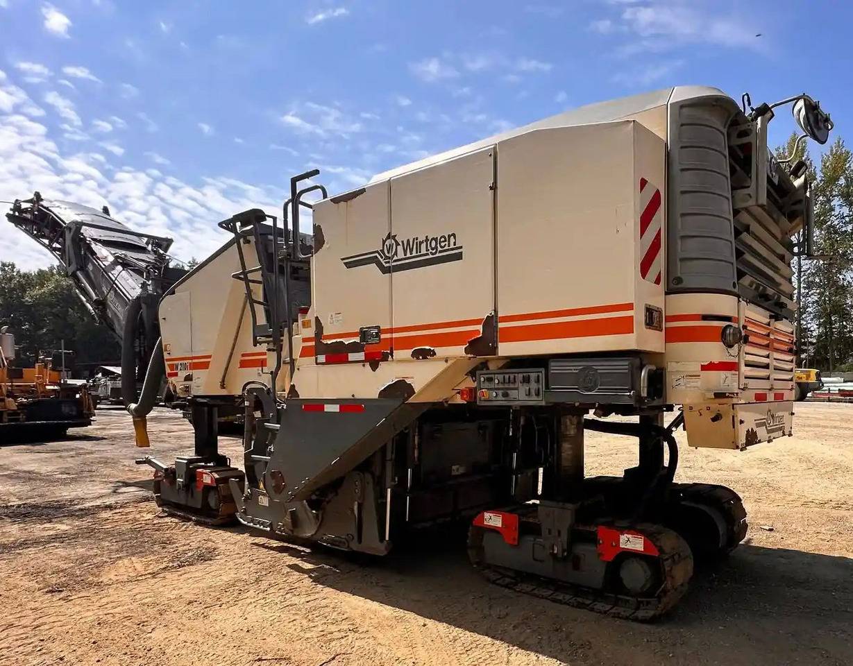 Wirtgen W 210 i - Fresadora en frío: foto 4 Wirtgen W 210 i - Fresadora en frío: foto 4