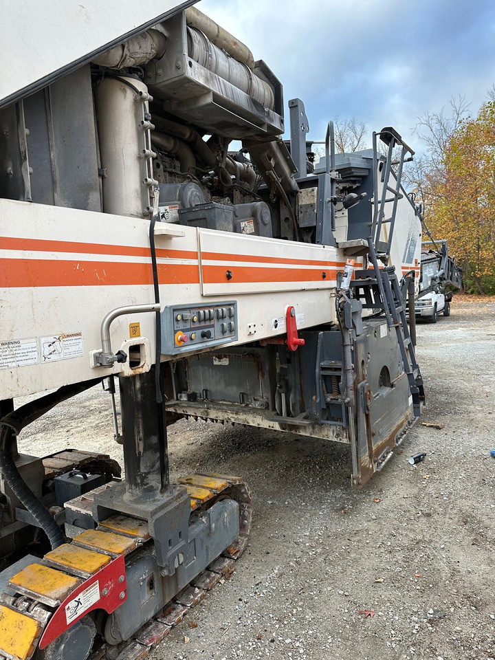 Wirtgen W 210 i - Fresadora en frío: foto 4 Wirtgen W 210 i - Fresadora en frío: foto 4