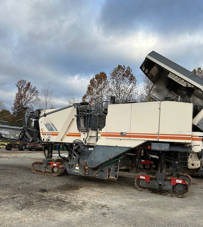 Wirtgen W 210 i - Fresadora en frío: foto 2 Wirtgen W 210 i - Fresadora en frío: foto 2