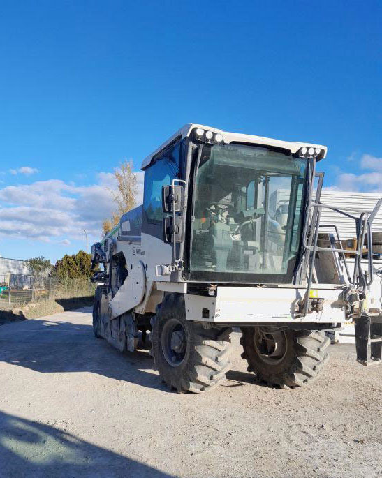 Wirtgen WR 200 I - Estabilizador de suelos: foto 1 Wirtgen WR 200 I - Estabilizador de suelos: foto 1