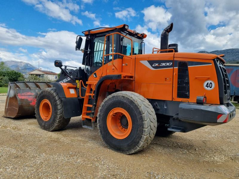 Doosan DL300 - Cargadora de ruedas: foto 1 Doosan DL300 - Cargadora de ruedas: foto 1