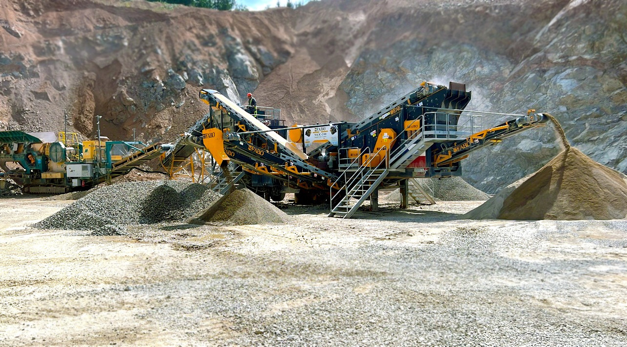 FABO MCC SERIES 150-250 TPH MOBILE CONE CRUSHER PLANT - Trituradora de cono: foto 1 FABO MCC SERIES 150-250 TPH MOBILE CONE CRUSHER PLANT - Trituradora de cono: foto 1