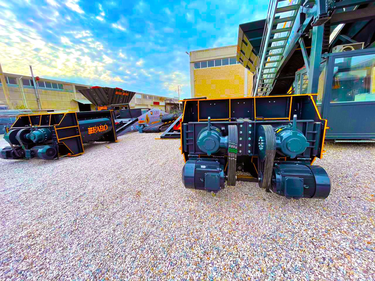 FABO twin shaft mixer - Hormigonera: foto 4 FABO twin shaft mixer - Hormigonera: foto 4