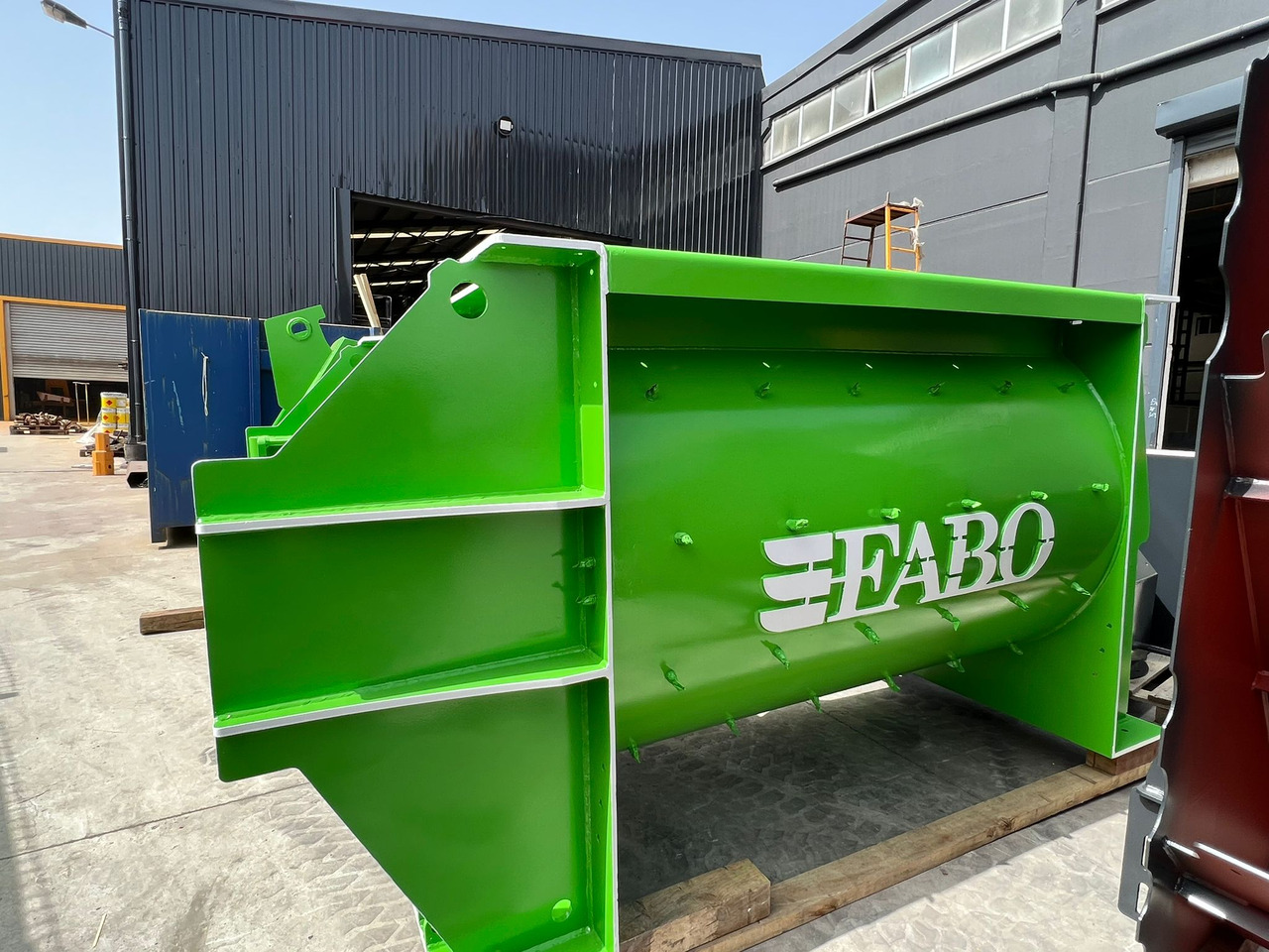 FABO twin shaft mixer - Hormigonera: foto 1 FABO twin shaft mixer - Hormigonera: foto 1