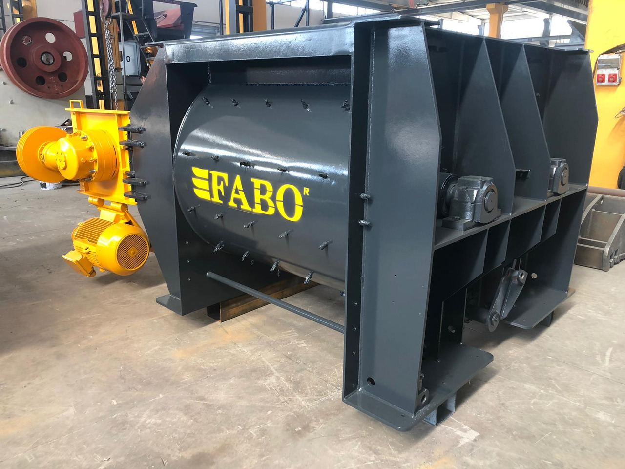 FABO twin shaft mixer - Hormigonera: foto 2 FABO twin shaft mixer - Hormigonera: foto 2