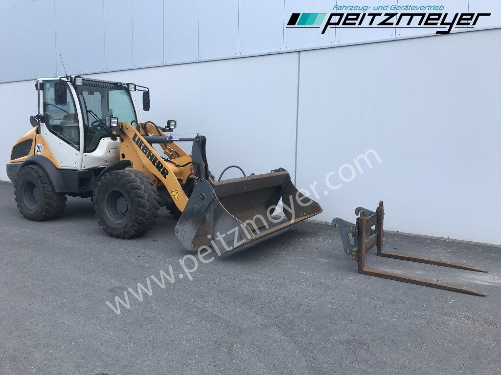 LIEBHERR RADLADER L 508 C 4in1 Schaufel + Palettengabel - Cargadora de ruedas: foto 2 LIEBHERR RADLADER L 508 C 4in1 Schaufel + Palettengabel - Cargadora de ruedas: foto 2