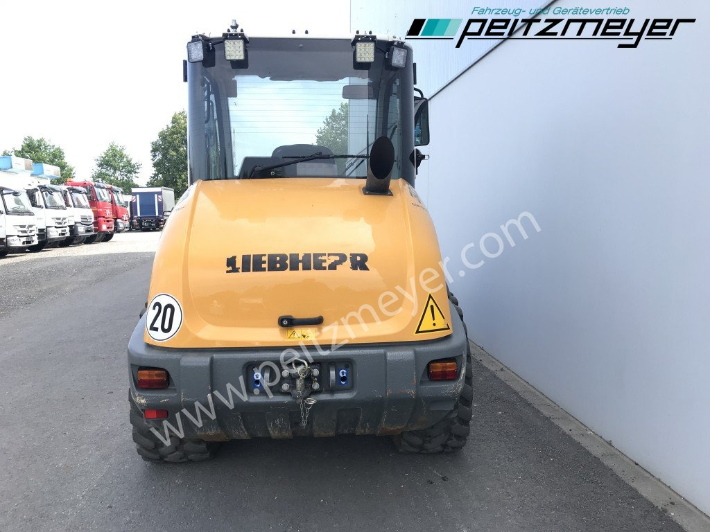 Cargadora de ruedas LIEBHERR RADLADER L 508 C 4in1 Schaufel + Palettengabel: foto 6 Cargadora de ruedas LIEBHERR RADLADER L 508 C 4in1 Schaufel + Palettengabel: foto 6