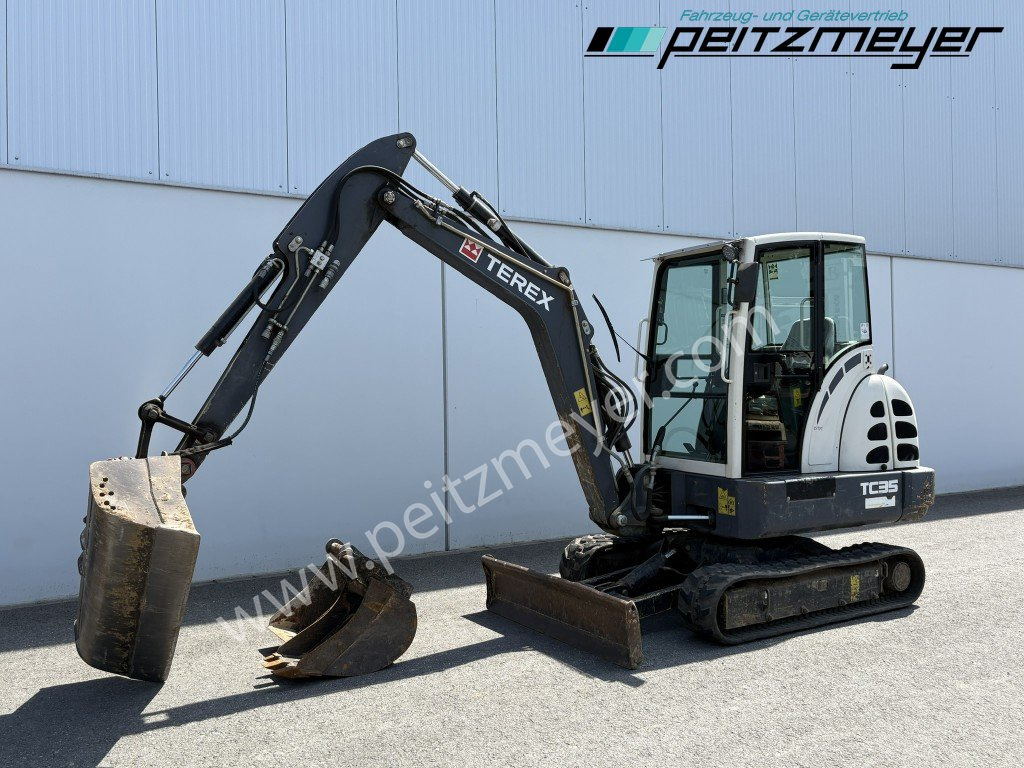 TEREX MINIBAGGER TC 35 mit hydr. Schwenklöffel 1.300 mm - Miniexcavadora: foto 1 TEREX MINIBAGGER TC 35 mit hydr. Schwenklöffel 1.300 mm - Miniexcavadora: foto 1