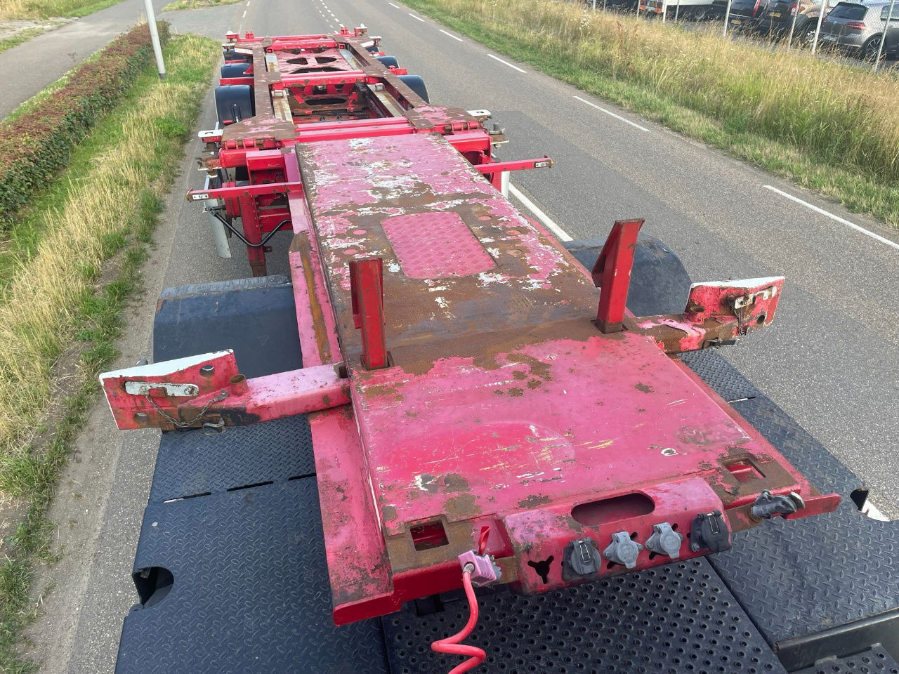 Semirremolque portacontenedore/ Intercambiable Renders ROC 16.27 CC X steering / Disc brakes /Lifring axle 20-30-40-45 FT HC: foto 9 Semirremolque portacontenedore/ Intercambiable Renders ROC 16.27 CC X steering / Disc brakes /Lifring axle 20-30-40-45 FT HC: foto 9