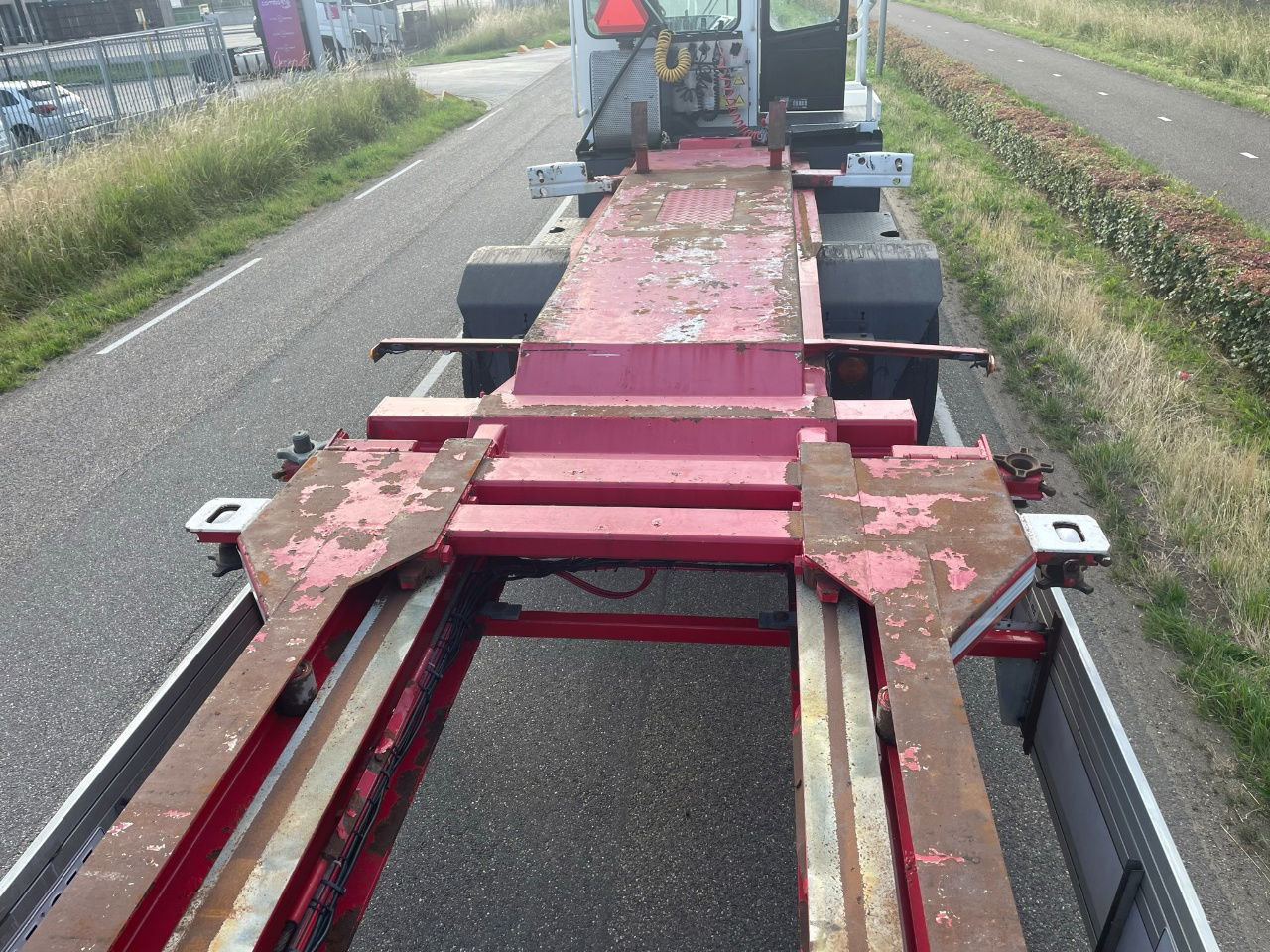 Semirremolque portacontenedore/ Intercambiable Renders ROC 16.27 CC X steering / Disc brakes /Lifring axle 20-30-40-45 FT HC: foto 6 Semirremolque portacontenedore/ Intercambiable Renders ROC 16.27 CC X steering / Disc brakes /Lifring axle 20-30-40-45 FT HC: foto 6