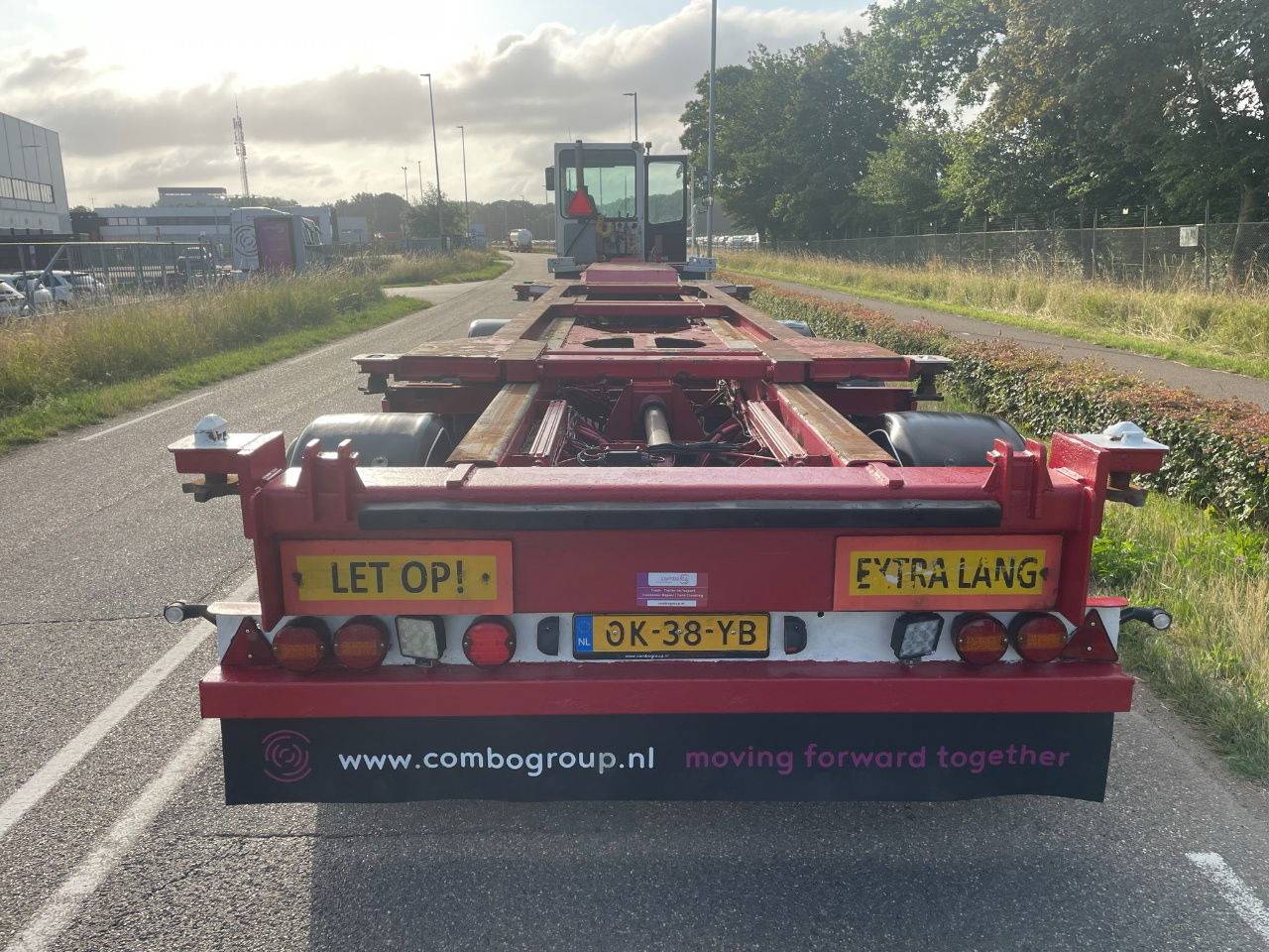 Renders ROC 16.27 CC X steering / Disc brakes /Lifting axle 20-30-40-45 FT HC - Semirremolque portacontenedore/ Intercambiable: foto 3 Renders ROC 16.27 CC X steering / Disc brakes /Lifting axle 20-30-40-45 FT HC - Semirremolque portacontenedore/ Intercambiable: foto 3