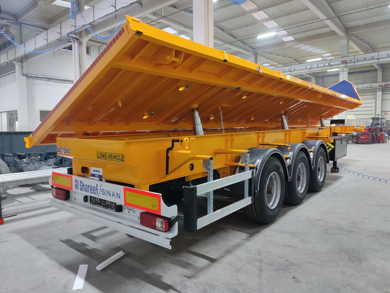 SINAN TANKER-TREYLER FlatBed - Special Platform - Semirremolque plataforma/ Caja abierta: foto 3 SINAN TANKER-TREYLER FlatBed - Special Platform - Semirremolque plataforma/ Caja abierta: foto 3