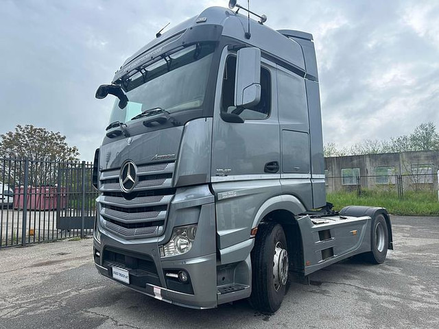 Mercedes-Benz Actros 1845 - Cabeza tractora: foto 1 Mercedes-Benz Actros 1845 - Cabeza tractora: foto 1