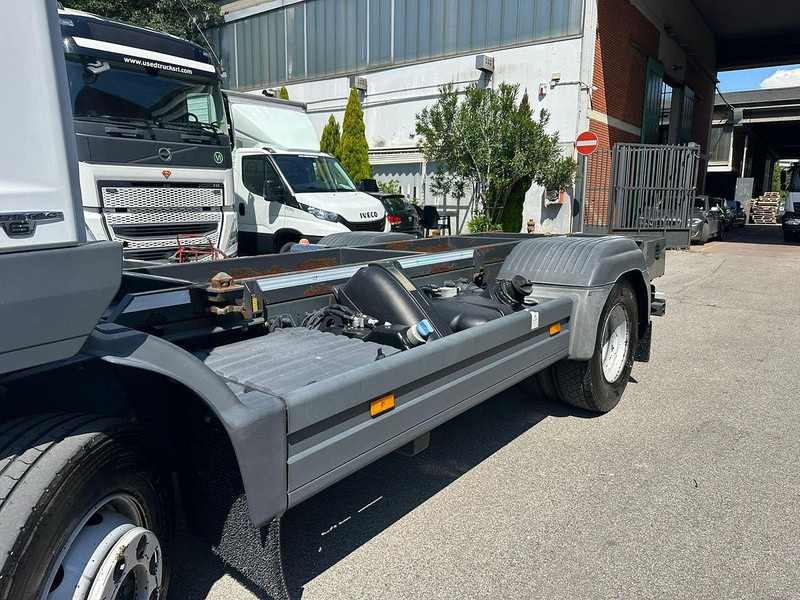 Mercedes-Benz Atego 13.23 - Camión chasis: foto 5 Mercedes-Benz Atego 13.23 - Camión chasis: foto 5