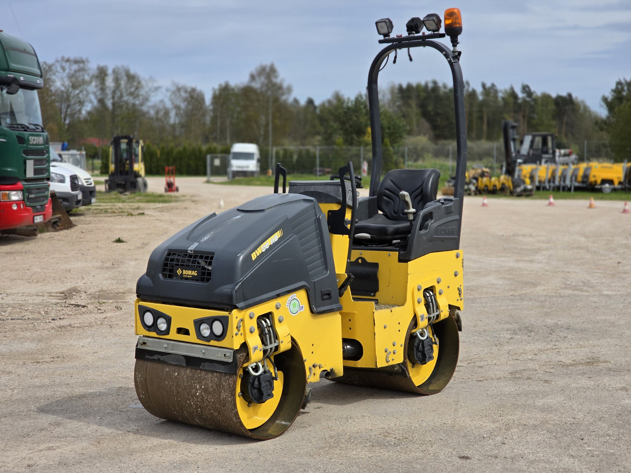 BOMAG BW80-AD5 - Mini compactadora: foto 4 BOMAG BW80-AD5 - Mini compactadora: foto 4