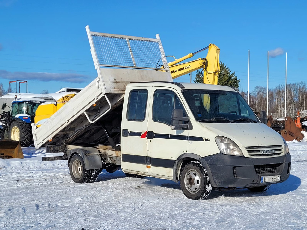 IVECO Daily 35C15 - Camión volquete: foto 1 IVECO Daily 35C15 - Camión volquete: foto 1
