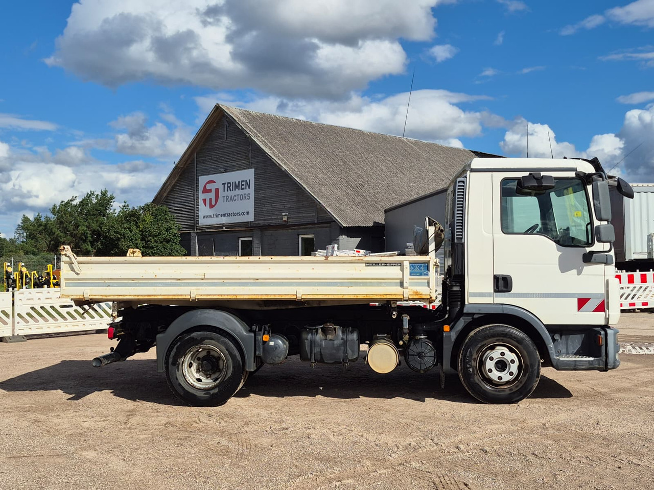 MAN TGL8.220, 83'600km! - Camión volquete: foto 4 MAN TGL8.220, 83'600km! - Camión volquete: foto 4