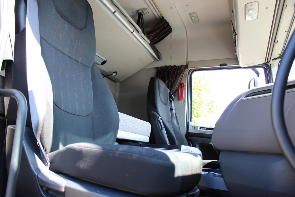 Daf XF 530 SC Retarder ACC LDWS Kühlbox Vollspoiler - Cabeza tractora: foto 2 Daf XF 530 SC Retarder ACC LDWS Kühlbox Vollspoiler - Cabeza tractora: foto 2