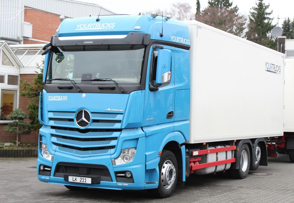 Mercedes-Benz Actros 2548 Koffer Retarder Schlafkab Kühlbox - Furgoneta: foto 1 Mercedes-Benz Actros 2548 Koffer Retarder Schlafkab Kühlbox - Furgoneta: foto 1