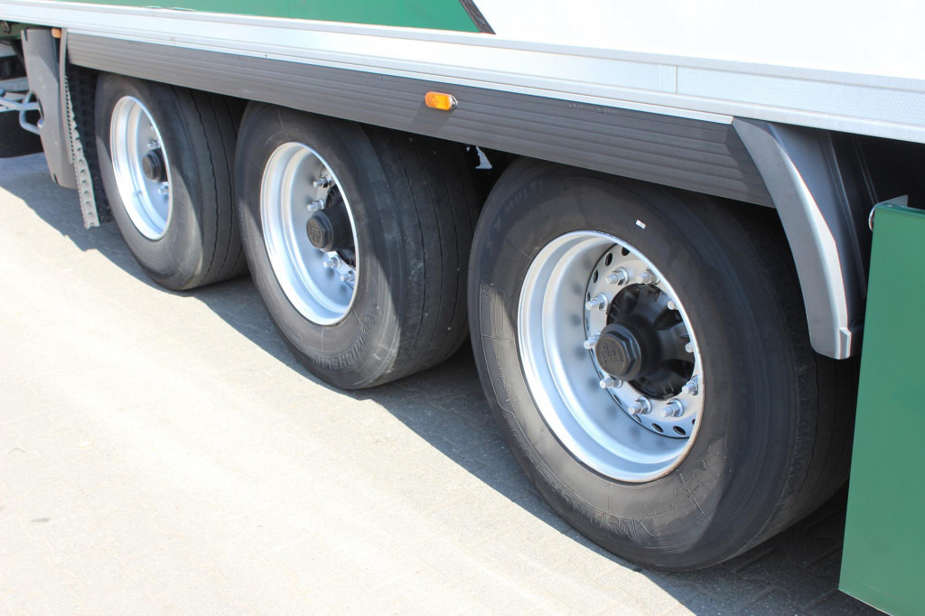 Lamberet TK SLXi 200 Aluboden Palleten-Kasten FRC03.26 - Semirremolque frigorífico: foto 3 Lamberet TK SLXi 200 Aluboden Palleten-Kasten FRC03.26 - Semirremolque frigorífico: foto 3