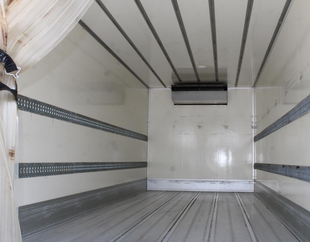 Mercedes-Benz Atego 1221 E6  TK T-800 R   Strom   Türen+LBW - Camión frigorífico: foto 2 Mercedes-Benz Atego 1221 E6  TK T-800 R   Strom   Türen+LBW - Camión frigorífico: foto 2