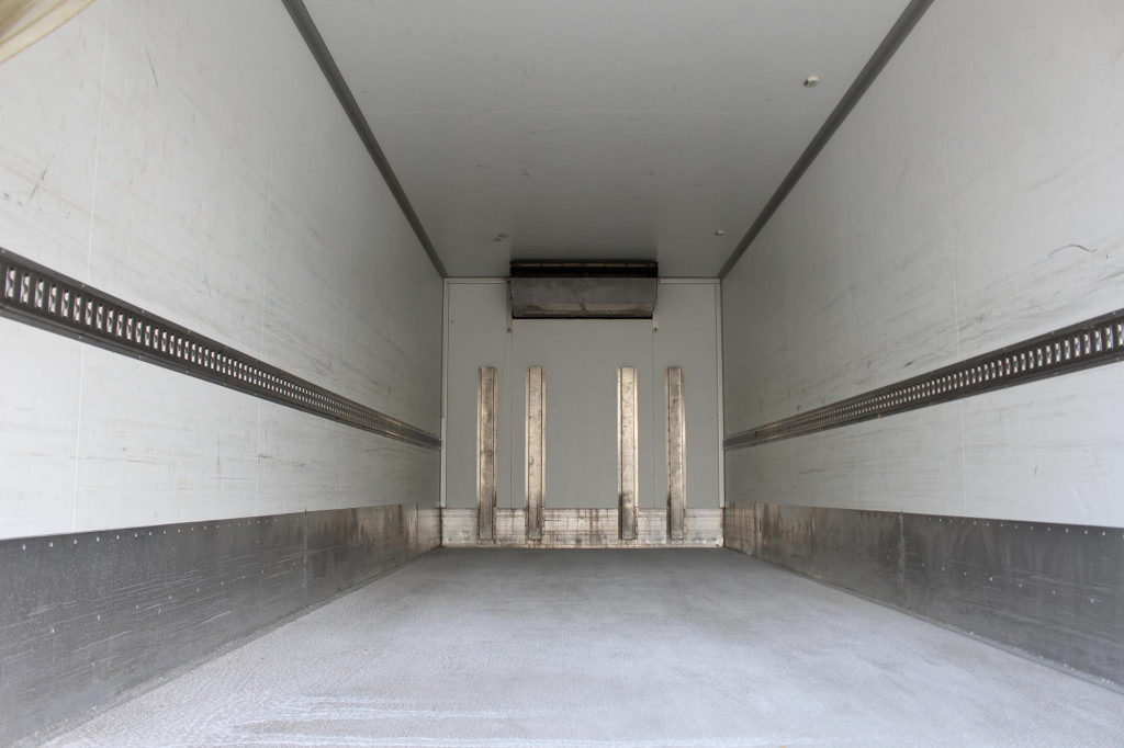 Mercedes-Benz Atego 1223 E6 TK T-800 R Strom LBW - Camión frigorífico: foto 2 Mercedes-Benz Atego 1223 E6 TK T-800 R Strom LBW - Camión frigorífico: foto 2