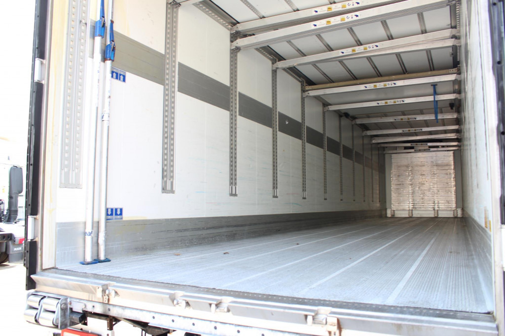 SCHMITZ Carrier Vector 1950Mt. Doppelstock Blumen LBW! - Semirremolque frigorífico: foto 2 SCHMITZ Carrier Vector 1950Mt. Doppelstock Blumen LBW! - Semirremolque frigorífico: foto 2