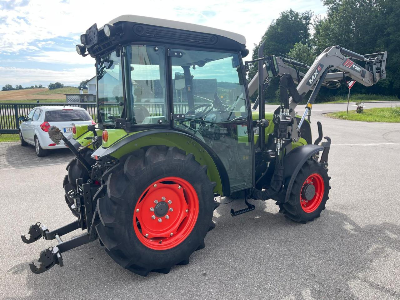 CLAAS Nexos 210 inkl. Frontlader, Frontzapfwelle - Tractor: foto 5 CLAAS Nexos 210 inkl. Frontlader, Frontzapfwelle - Tractor: foto 5