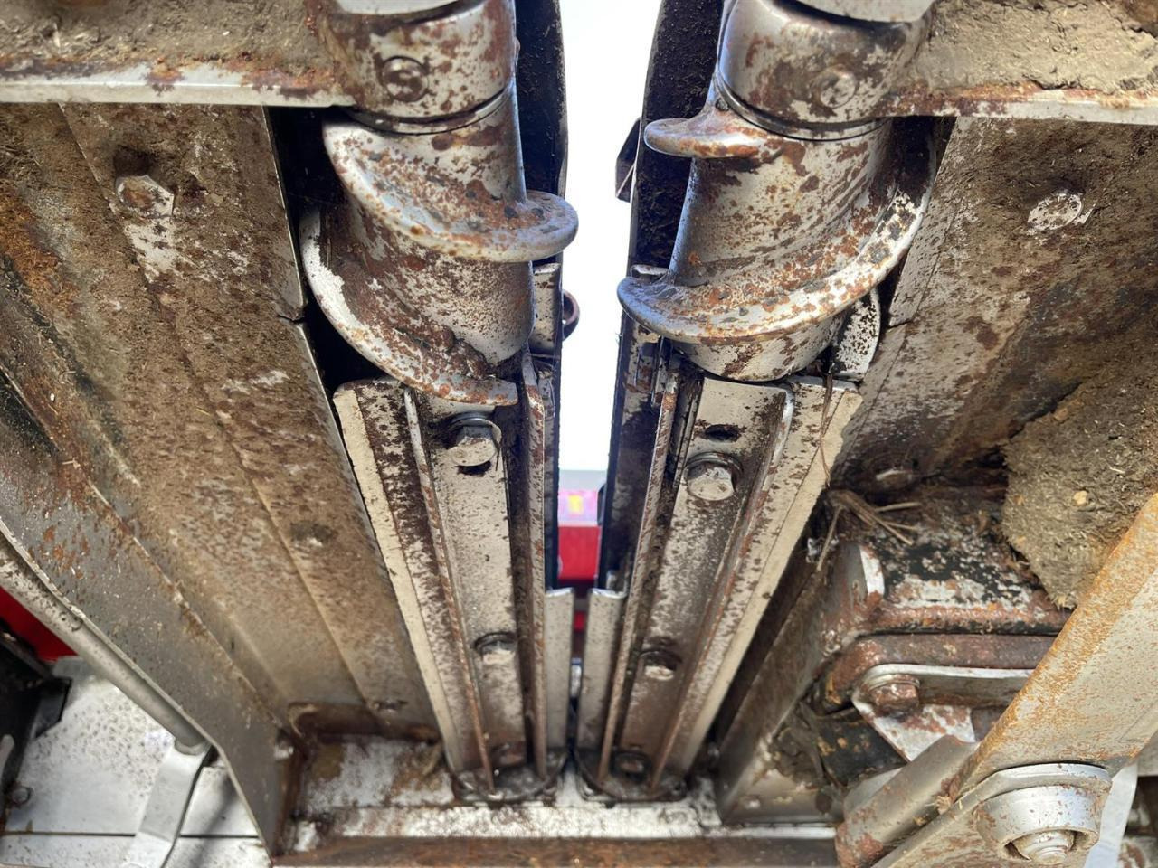 Cabezal de maíz Ziegler Corn Champion 8-75, Ziegler Maispflücker, Baujahr 2014, 8-Reiher: foto 13 Cabezal de maíz Ziegler Corn Champion 8-75, Ziegler Maispflücker, Baujahr 2014, 8-Reiher: foto 13