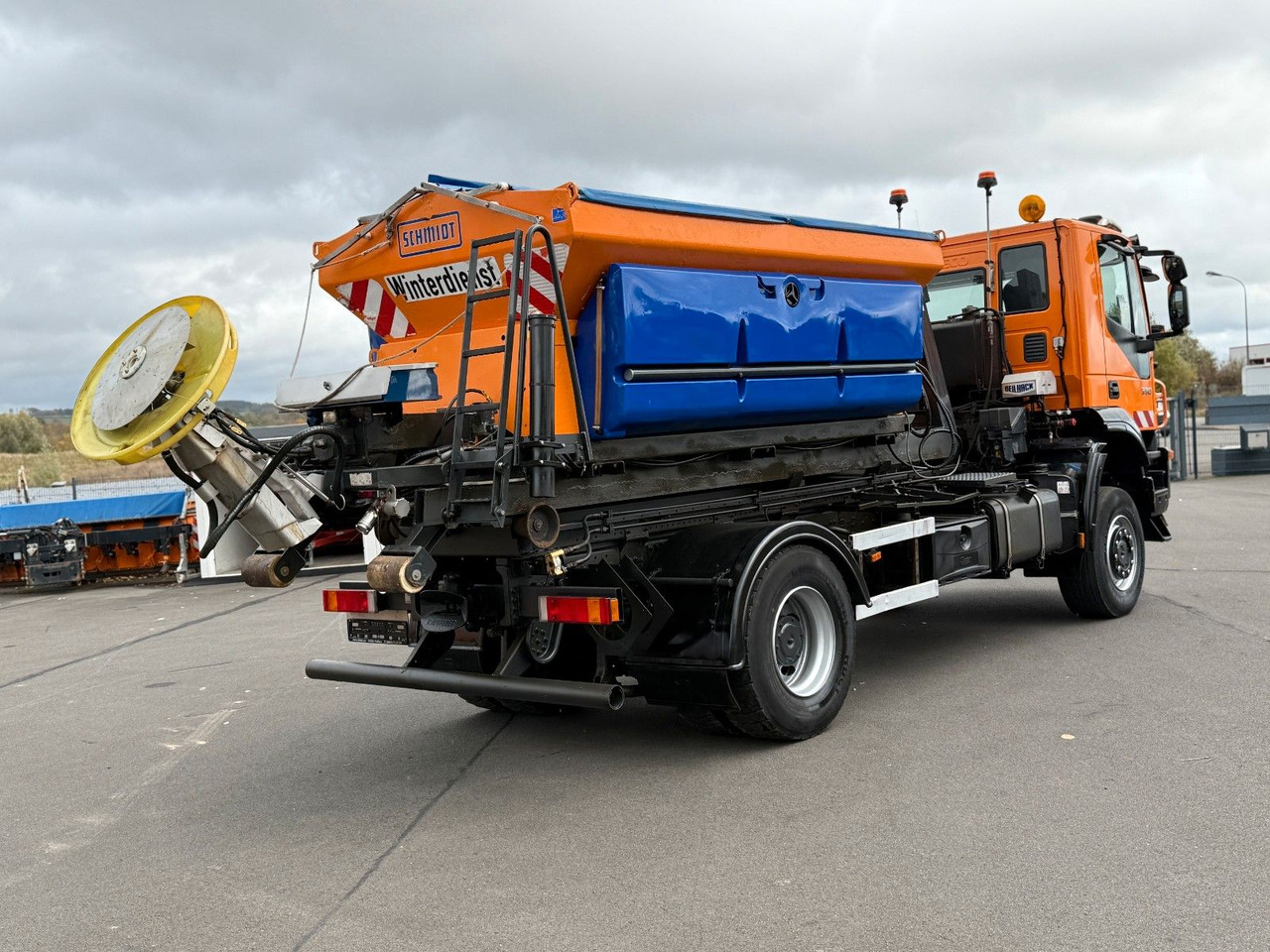 Iveco Trakker 330 EEV Winterdienst Abroll - Camión multibasculante: foto 4 Iveco Trakker 330 EEV Winterdienst Abroll - Camión multibasculante: foto 4