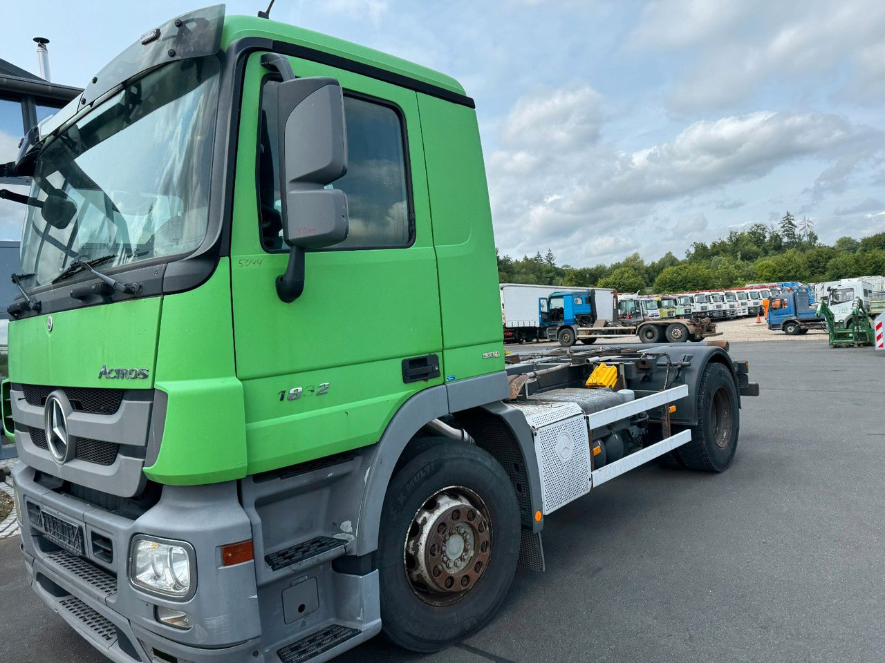 Mercedes-Benz Actros 1832 MP 3 Kipperfahrgestell + Klima - Camión chasis: foto 1 Mercedes-Benz Actros 1832 MP 3 Kipperfahrgestell + Klima - Camión chasis: foto 1