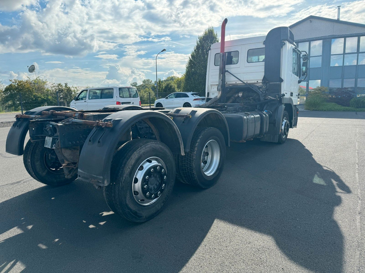 Mercedes-Benz Actros 2532 6x2 Fahrgestell Mercedes-Benz Actros 2532 6x2 Fahrgestell - Camión chasis: foto 5 Mercedes-Benz Actros 2532 6x2 Fahrgestell Mercedes-Benz Actros 2532 6x2 Fahrgestell - Camión chasis: foto 5