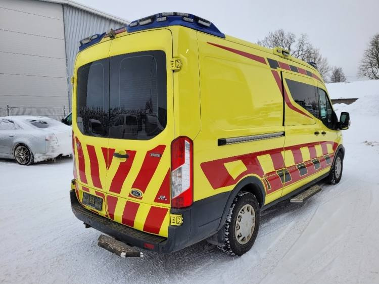 FORD TRANSIT 2,0TDI AMBULANCE KLIMA 4.2018 EURO 6, 3 UNITS - Ambulancia: foto 3 FORD TRANSIT 2,0TDI AMBULANCE KLIMA 4.2018 EURO 6, 3 UNITS - Ambulancia: foto 3